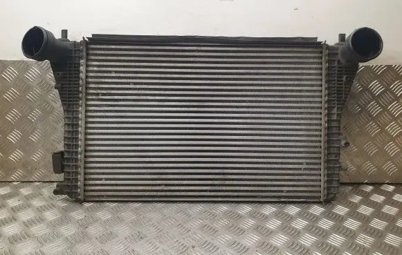 Volkswagen Golf V Intercooler radiator 1K0145803S