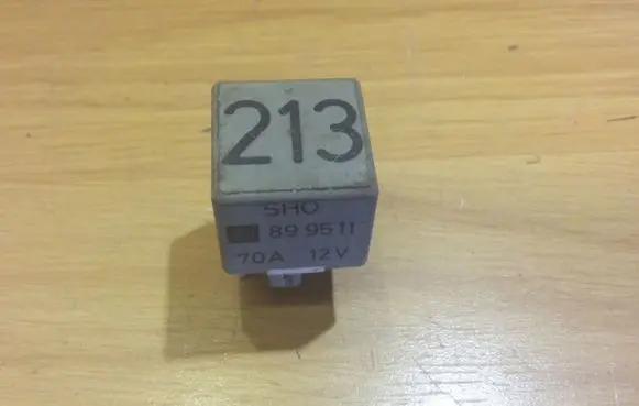 Audi A8 S8 D2 4D Other relay 443951253J 213 899511