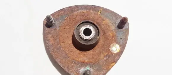 Honda CR-V Coil spring mount 