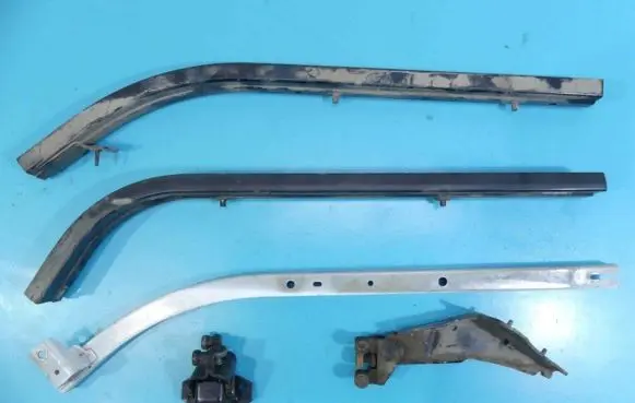 Peugeot Partner Sliding door upper roller guide/hinge 9680485880 IMPRK1269155