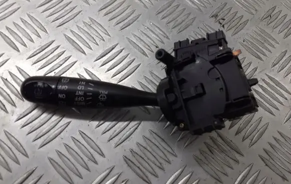 Toyota Yaris Wiper switch 173647