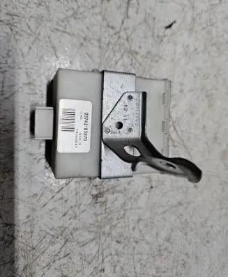 Toyota Avensis T250 Door control unit/module 8074105070