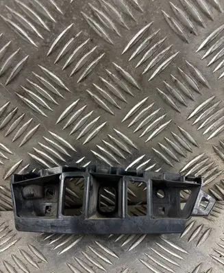 Volkswagen Touareg II Front bumper mounting bracket 7P6807184G