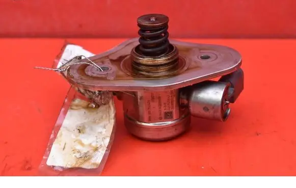 BMW 7 F01 F02 F03 F04 In-tank fuel pump 7562473