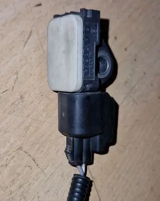 Volvo V70 Airbag deployment crash/impact sensor 31264396