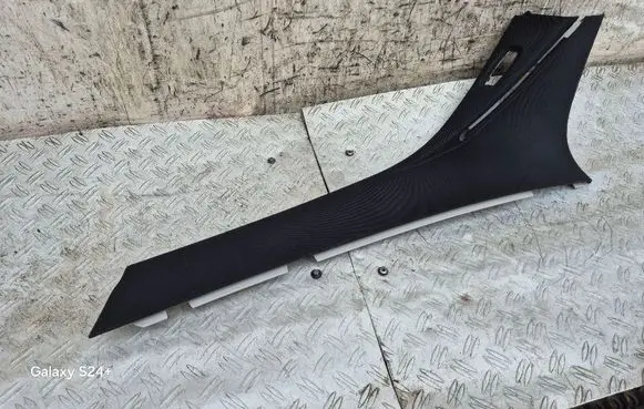 (D)pillar trim (top)