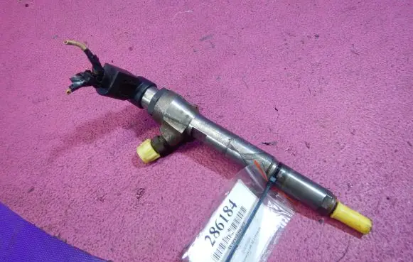 Renault Scenic II - Grand scenic II Fuel injector 8200294788