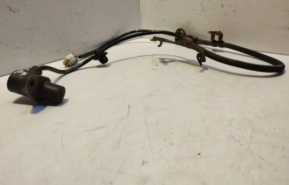 Toyota Yaris ABS brake wheel speed sensor 2581933010 0265006