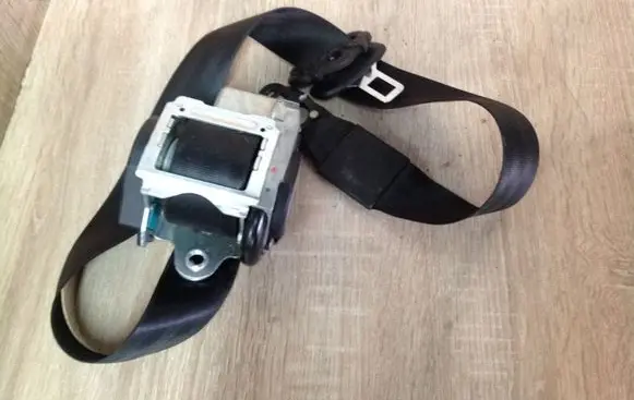 Audi A6 S6 C6 4F Front seatbelt 4F0857706A