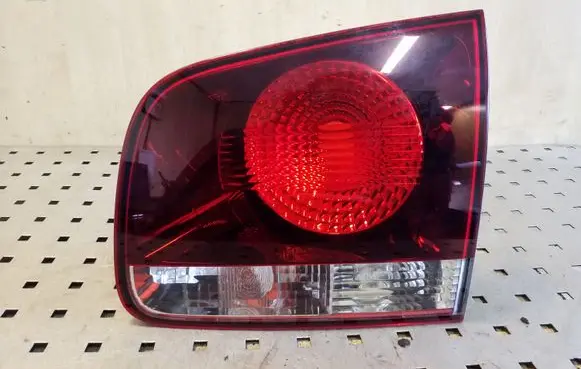 Volkswagen Touareg I Tailgate rear/tail lights