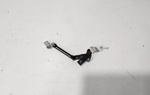 Polestar 4 Air suspension front height level sensor 80007296 6608033521