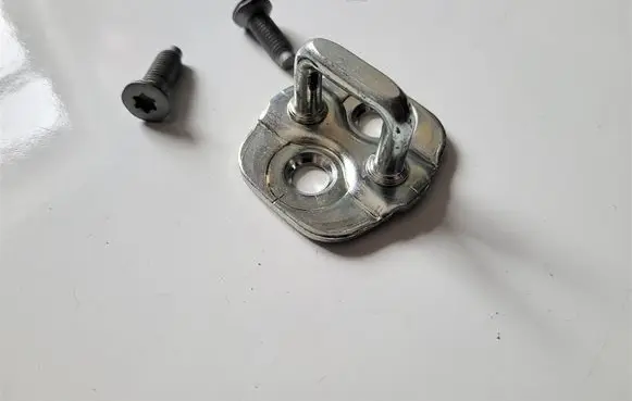 Nissan Leaf I (ZE0) Front door lock loop/hook striker 80570AH300 805703NF1A