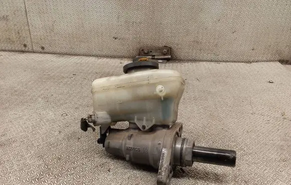 Lexus IS 220D-250-350 Master brake cylinder