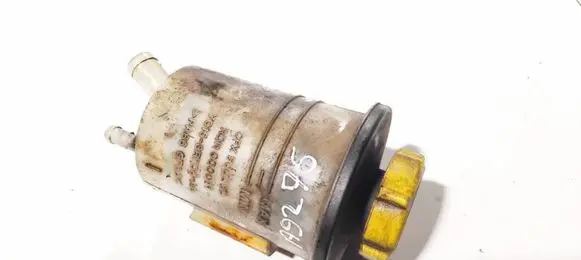 Ford Fiesta Power steering fluid tank/reservoir yc153r700aa yc15-3r700-aa