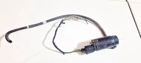 Skoda Octavia Mk2 (1Z) Windscreen/windshield washer pump