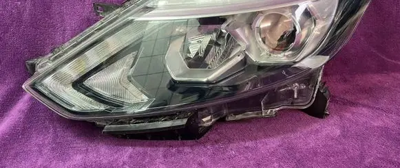 Nissan Qashqai Headlight/headlamp 260604EA0A