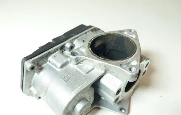 Audi A4 S4 B8 8K EGR valve 03L131501G