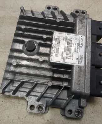 Nissan NV400 Engine control unit/module 237100875R 28303726 237101689r