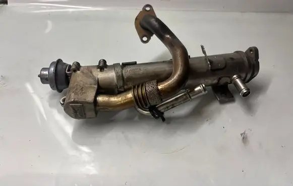 Audi A4 S4 B8 8K EGR valve cooler 03L131512AB 165708