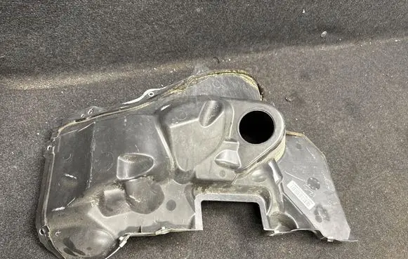 Other engine bay part