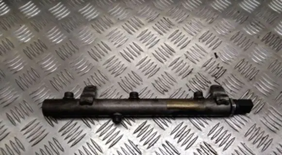 Mercedes-Benz CLS C219 Fuel main line pipe A6420702695 0626800429
