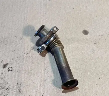 Mercedes-Benz E W124 Other engine part 
