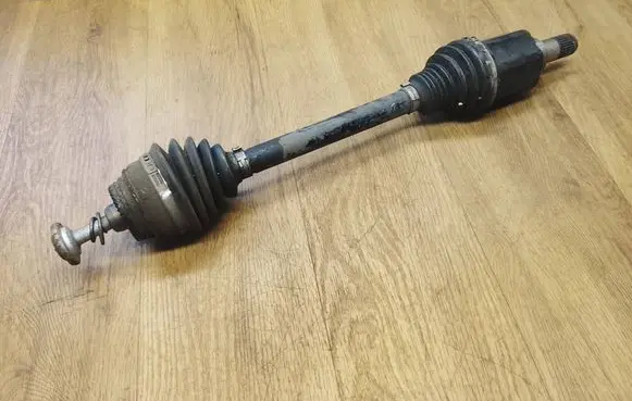 BMW X3 G01 Front driveshaft 8687781