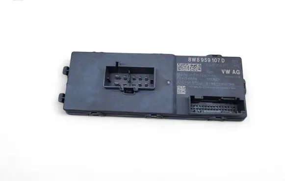 Audi Q7 4M Tailgate/trunk control unit/module 8W8959107D