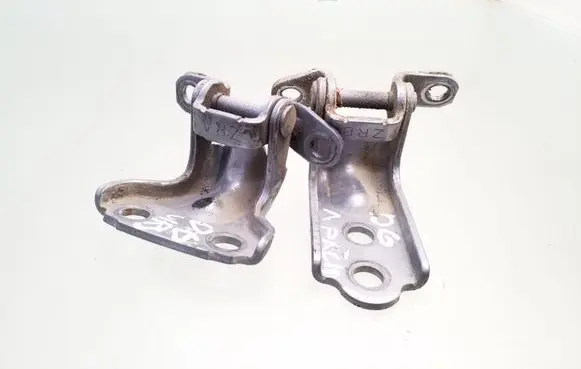 Rear door hinge set