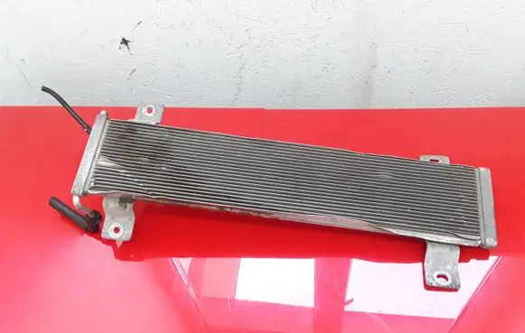Volkswagen Transporter - Caravelle T5 Engine oil radiator NOCODE