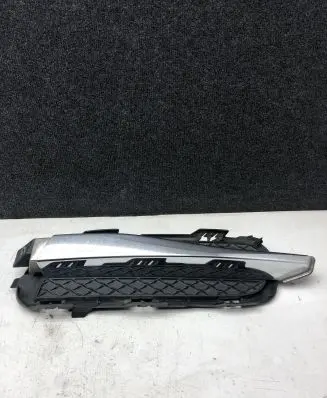 Jaguar XF Front bumper lower grill 8X2315K233