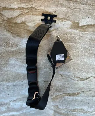 Maserati Ghibli Middle seatbelt (rear) 6700174400