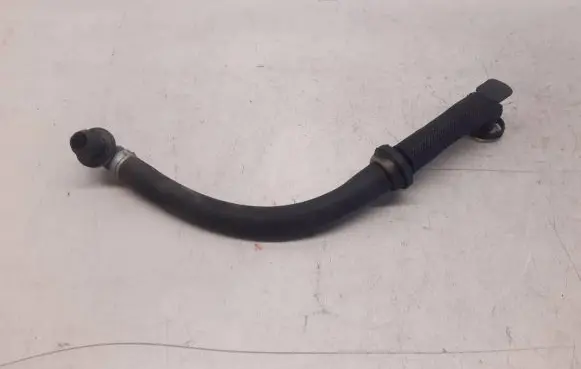 Volvo V70 Breather/breather pipe/hose 110106