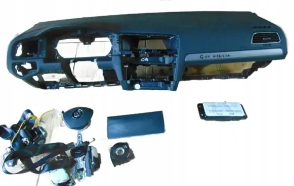 Volkswagen Golf VII Airbag set with panel 