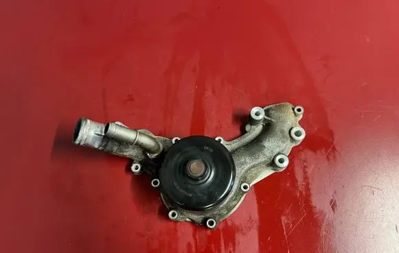 Chrysler Town u0026 Country V Water pump 05184498AI
