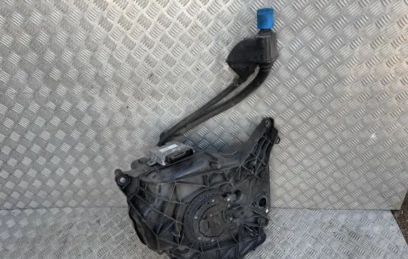 Audi A6 S6 C8 4K AdBlue liquid reservoir 4K0131878