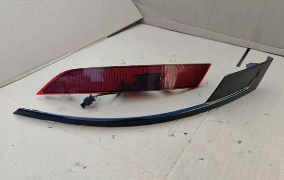 Polestar 2 Rear bumper light 