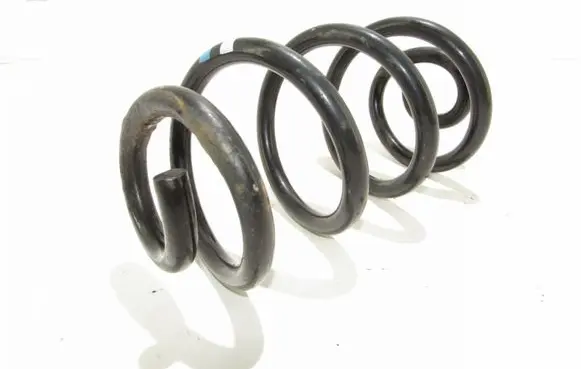 Nissan Qashqai+2 Rear coil spring