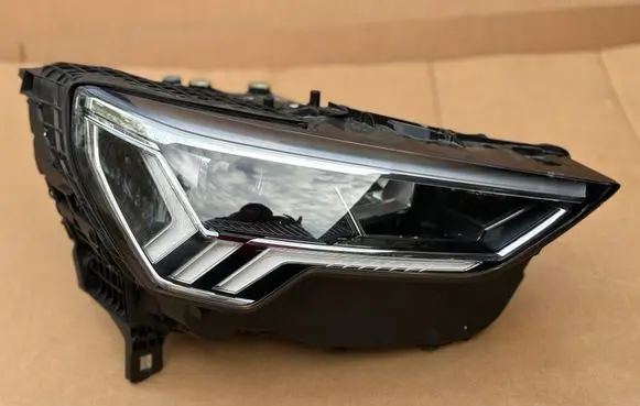 Audi Q3 F3 Headlight/headlamp 83A941034 1090025 11010660000
