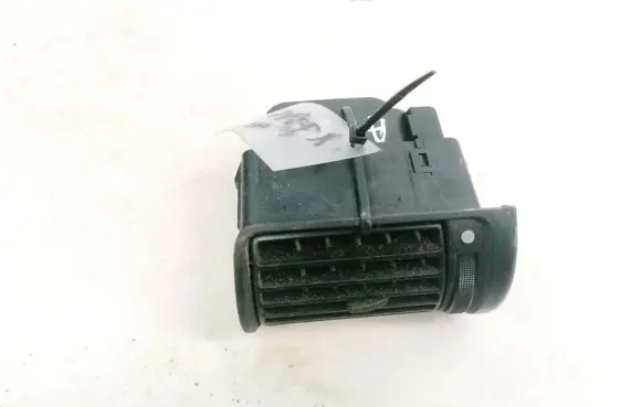 Audi A4 S4 B5 8D Dash center air vent grill 8D1820901