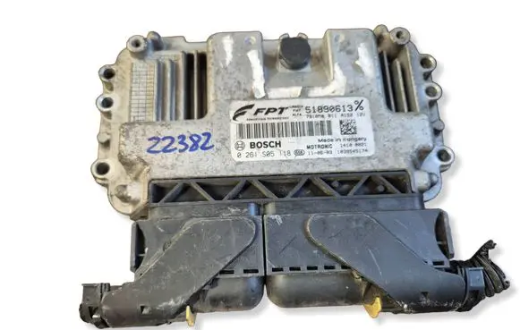 Alfa Romeo Giulietta Engine control unit/module 51890613 0261S05118 1039S45174