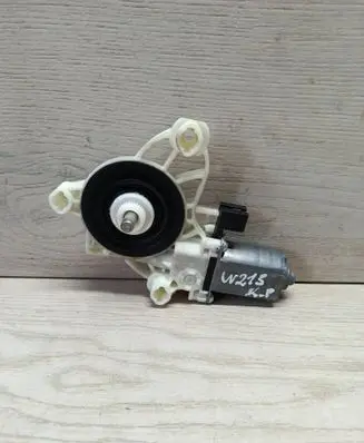Mercedes-Benz E W213 Front door window regulator motor A0009065806 A76186111 0004546060