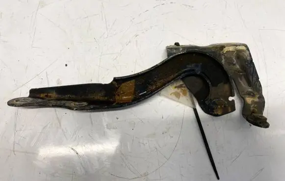 Toyota Corolla E140 E150 Engine bonnet/hood hinges