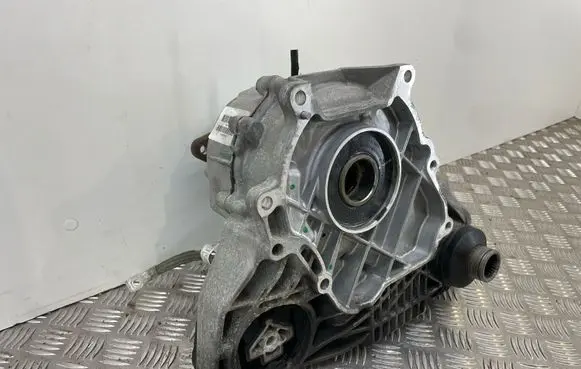 BMW X4 F26 Gearbox transfer box case 8643151