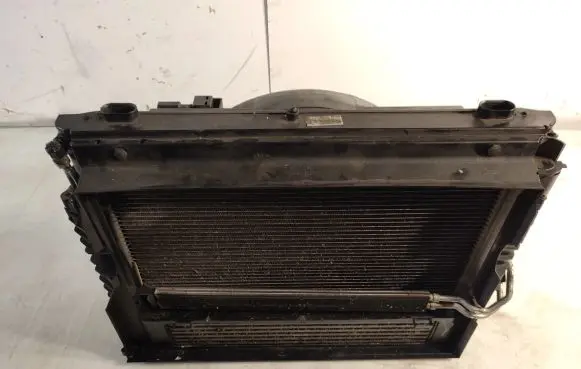BMW 5 E60 E61 Radiator set 7792844 7789824