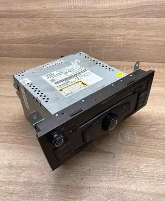 Audi A4 S4 B8 8K Radio/CD/DVD/GPS head unit 8T2035186B AUDICONCERT
