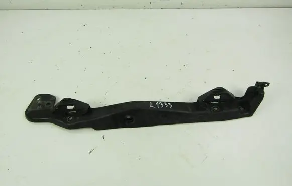 Renault Laguna III Fender mounting bracket 631220001R