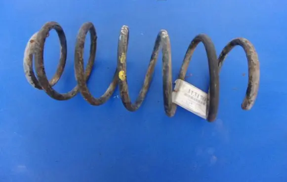 Volkswagen Jetta I Front coil spring