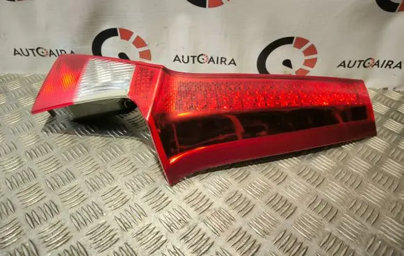 Volvo V70 Tailgate rear/tail lights 164394