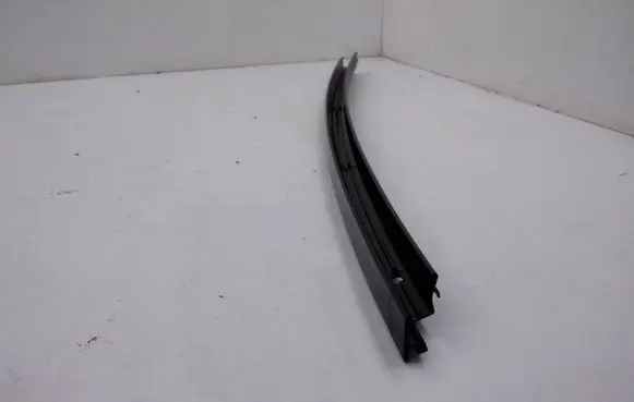 BMW X3 G01 Rear door windshield rail 7410947-06